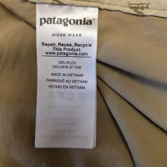Patagonia Men's 20" Wavefarer Stand Up Tan Shorts Size 35 - Picture 8 of 10